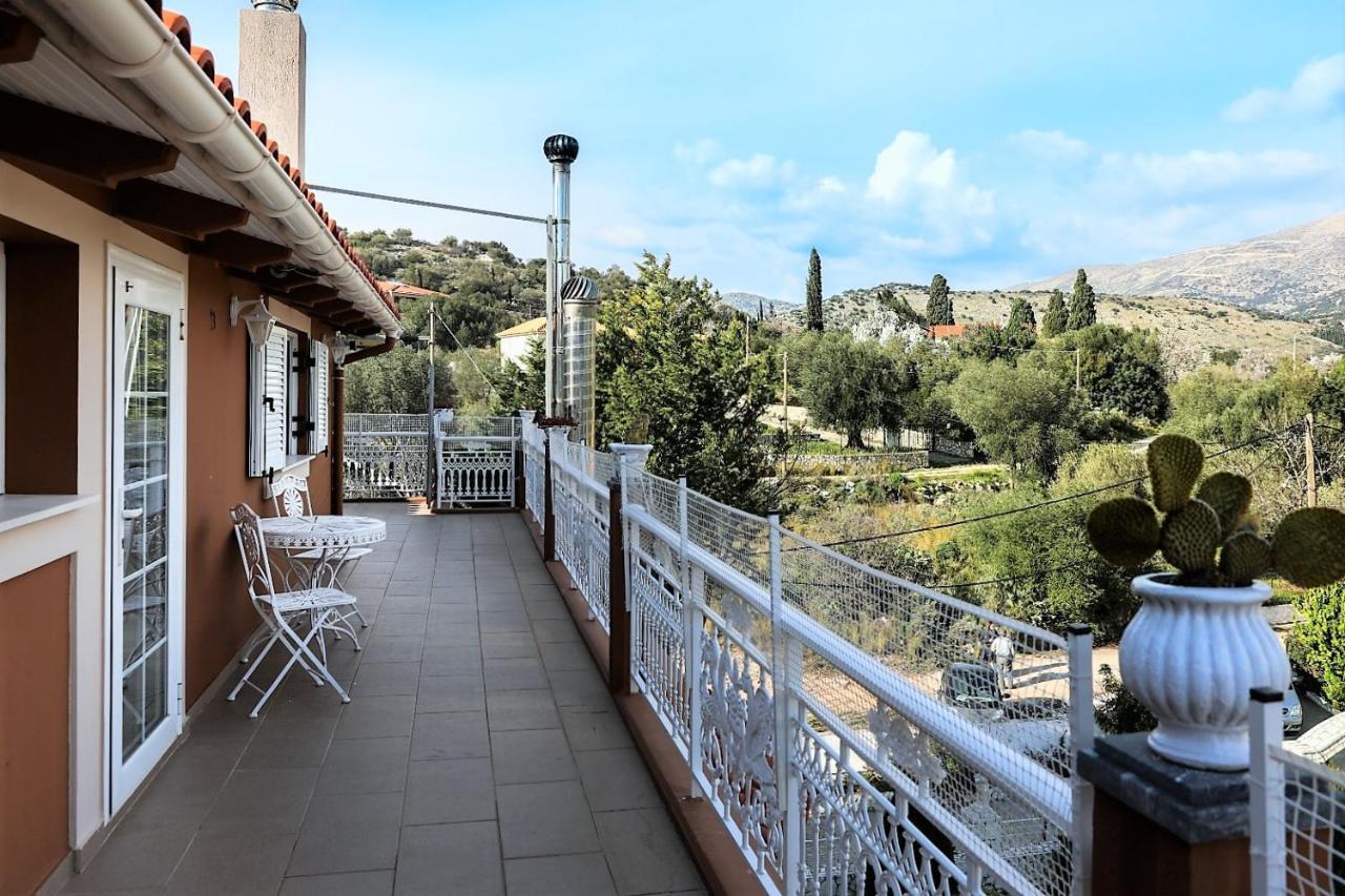 Liberis Loft Suite Αργοστόλι Εξωτερικό φωτογραφία